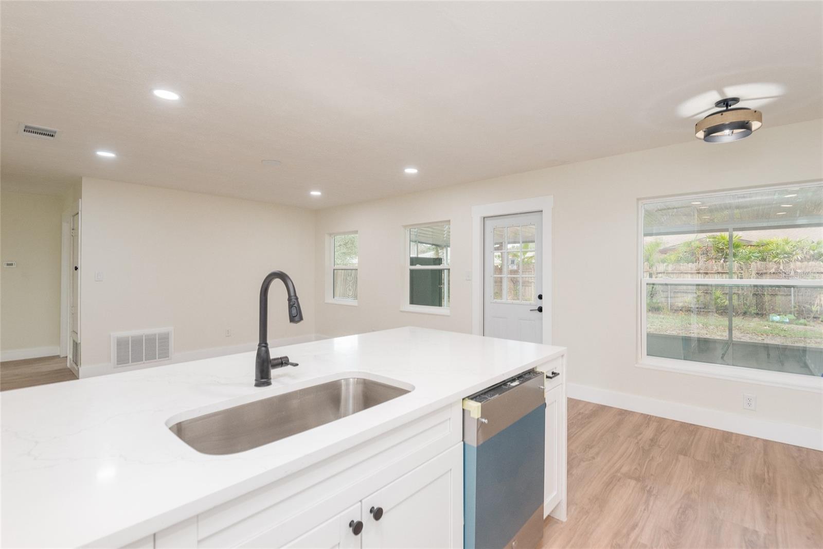 TANGELO SUB - Residential