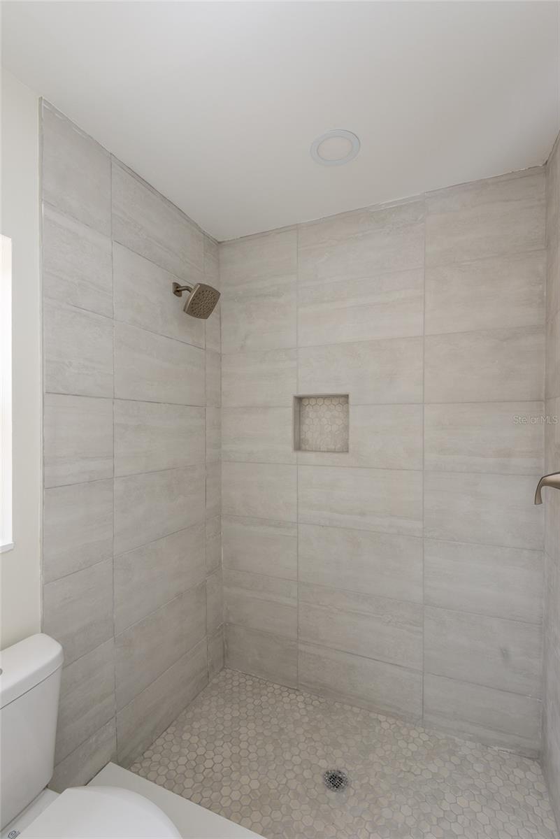 TANGELO SUB - Residential