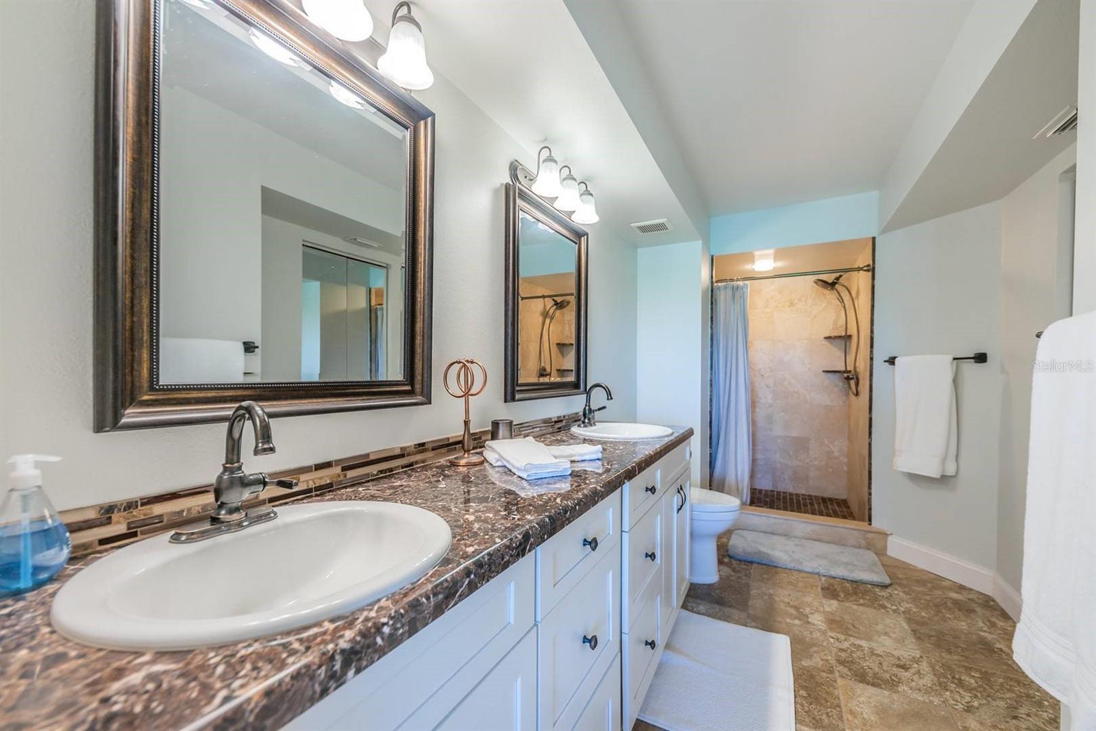 VISTA VERDE NORTH CONDO - Residential Lease