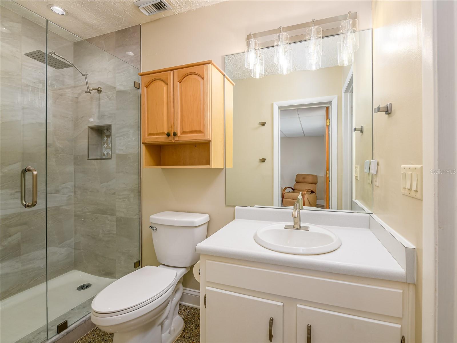 SUBURBAN CLUB ESTATES - Residential Lease