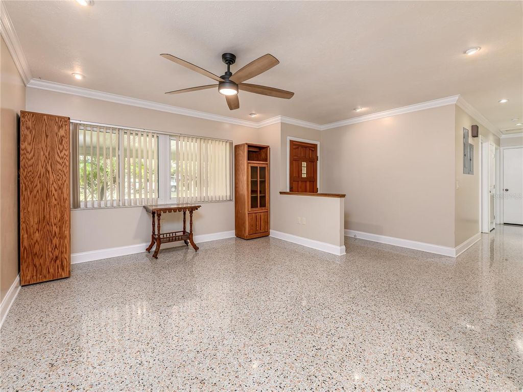 Photo of 907 Hillside Terrace, Brandon, FL 33511 (MLS # TB8487063)
