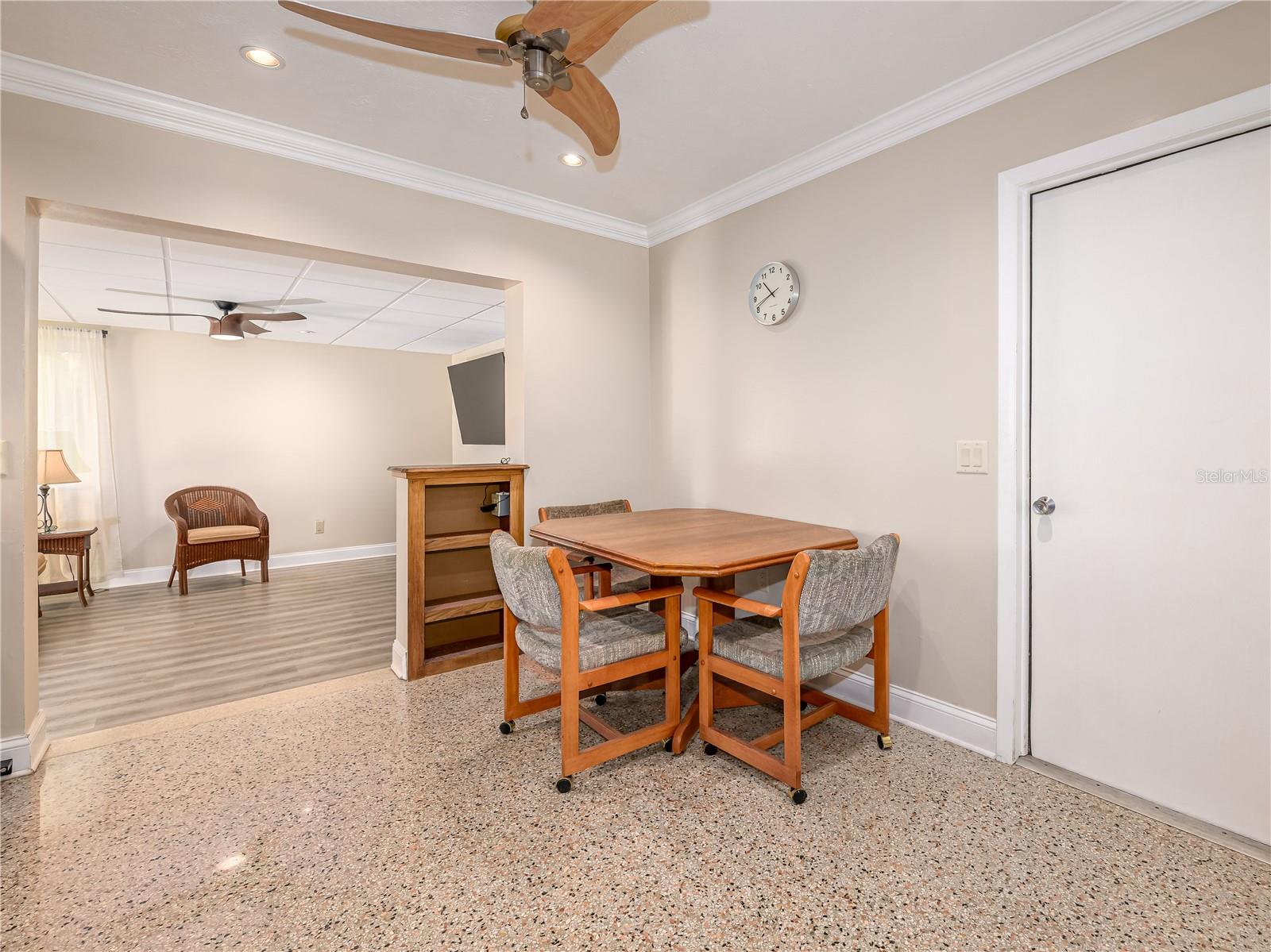 SUBURBAN CLUB ESTATES - Residential Lease