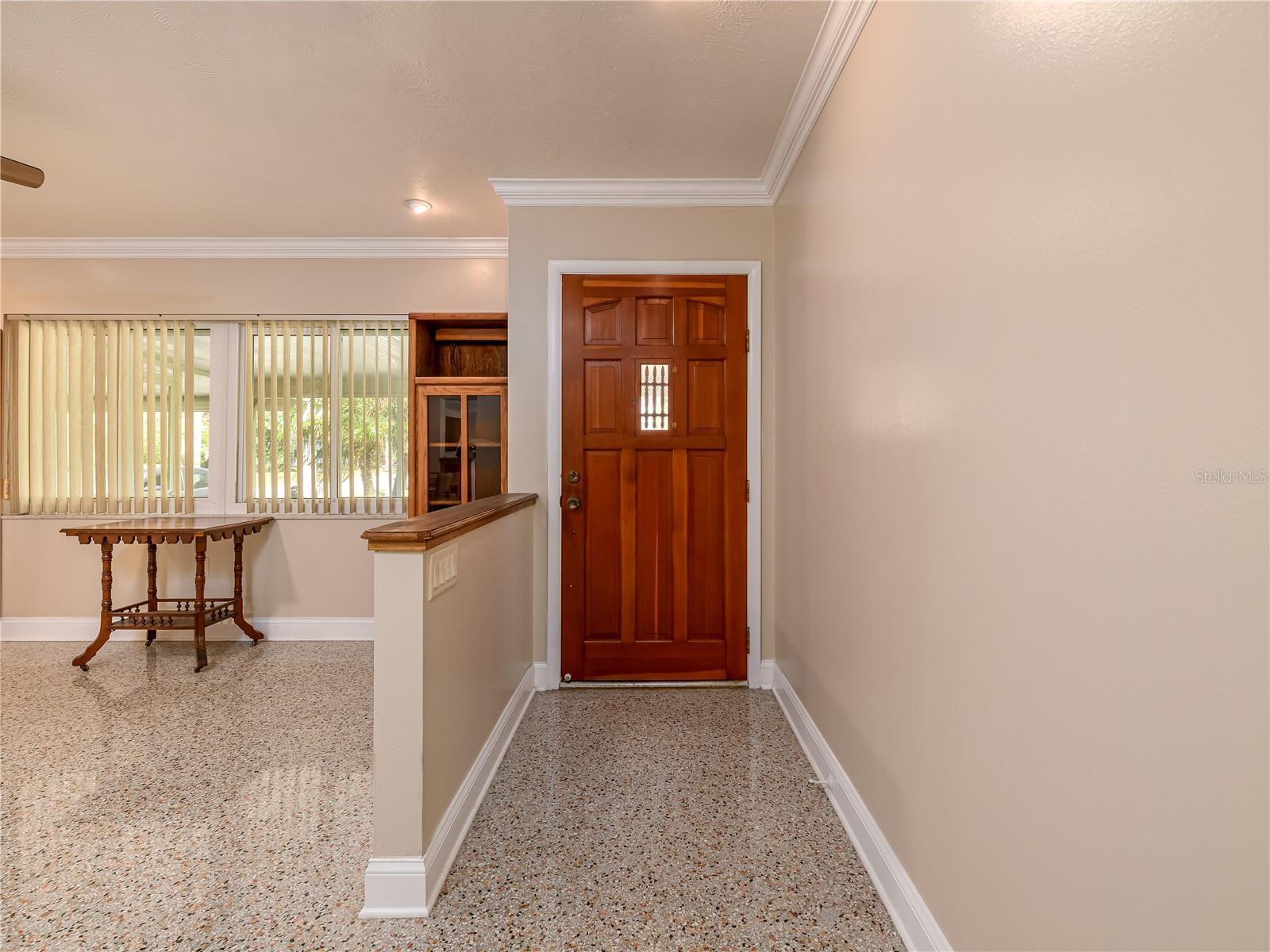 SUBURBAN CLUB ESTATES - Residential Lease