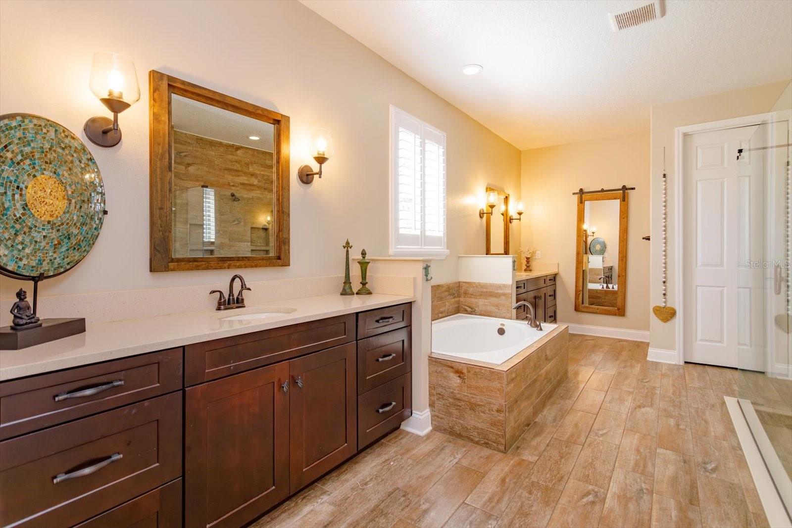 FOSTERS GROVE AT OVIEDO - Residential