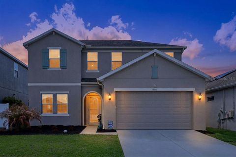 Photo of 1096 Alder Tree Drive, Apopka, FL 32703 (MLS # O6384261)