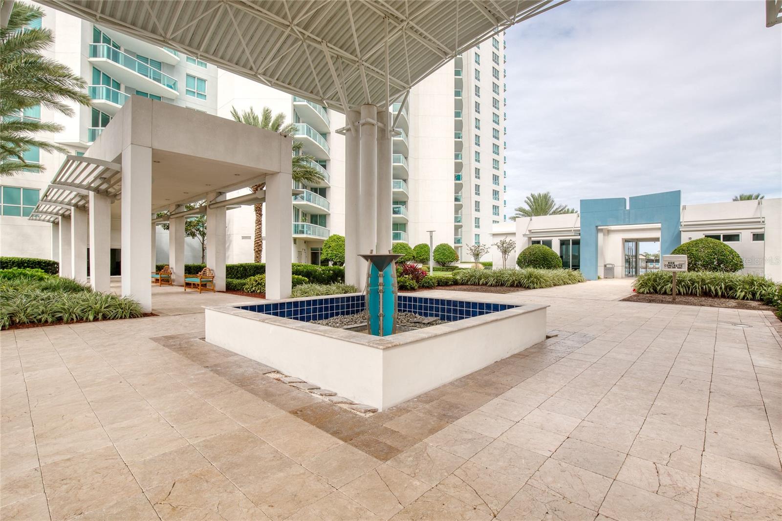 MARINA GRANDE HALIFAX 01 - Residential