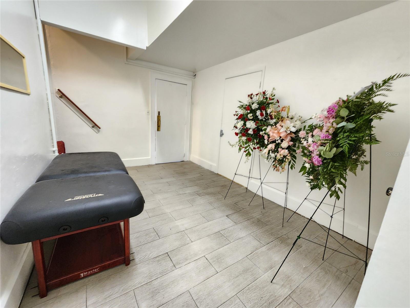 EDINA GARDEN OF EDEN - Commercial Sale