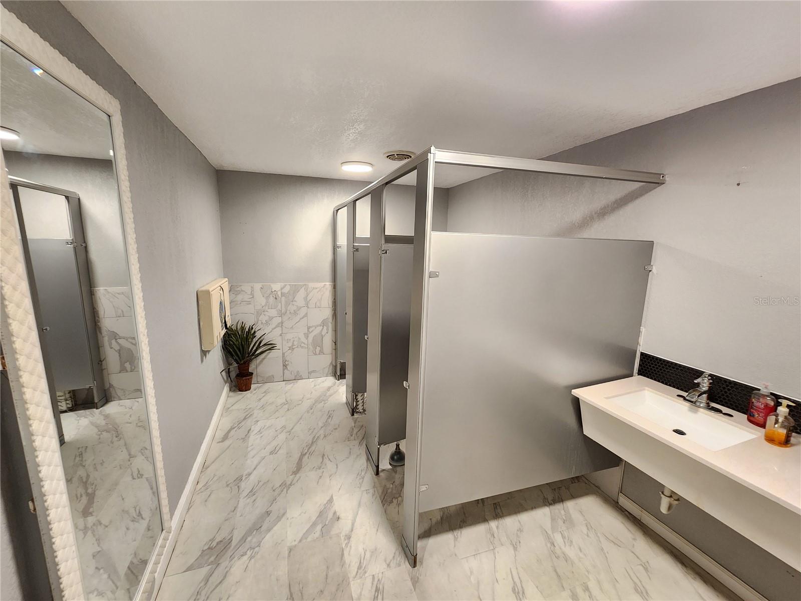 EDINA GARDEN OF EDEN - Commercial Sale