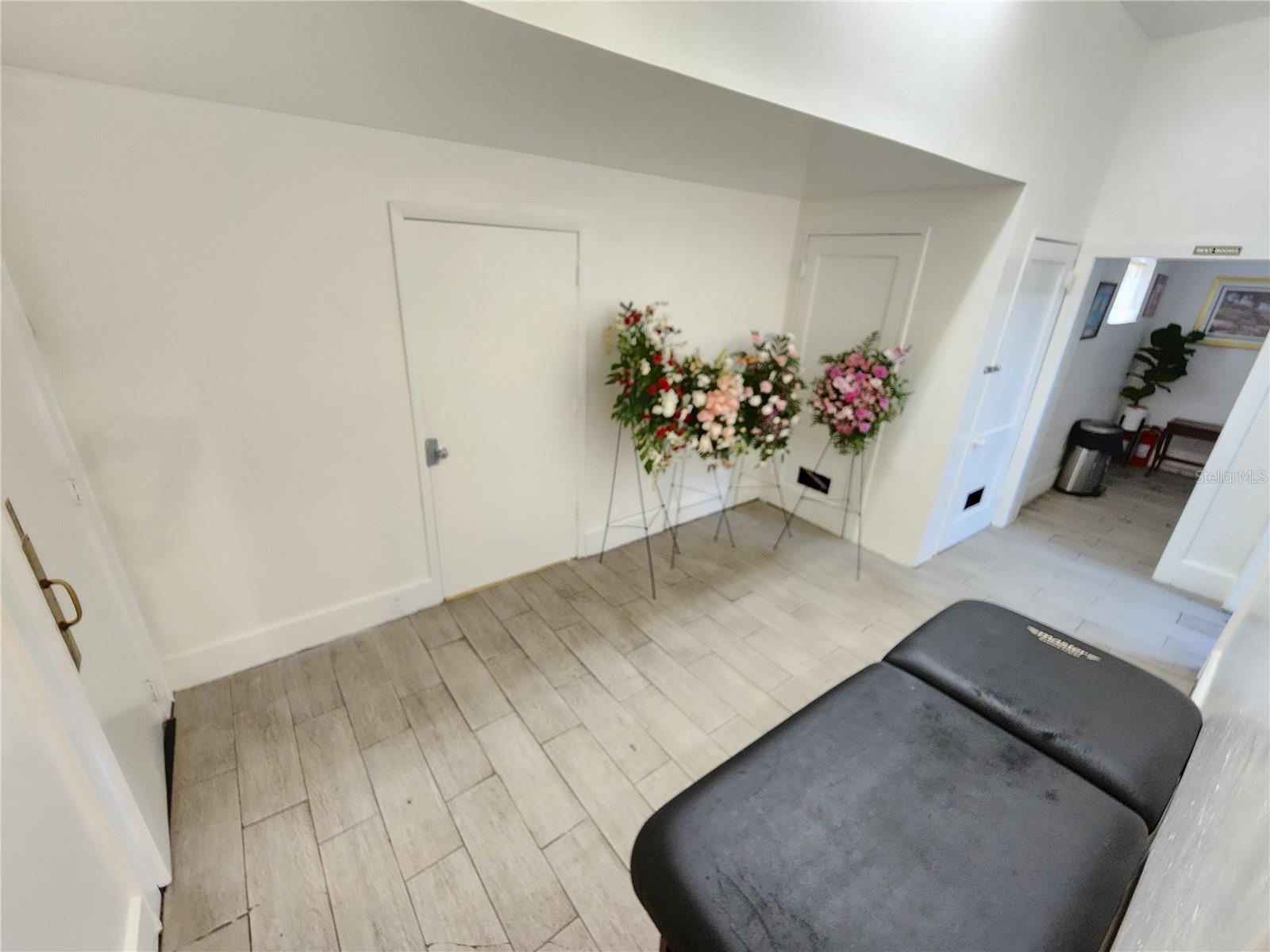 EDINA GARDEN OF EDEN - Commercial Sale