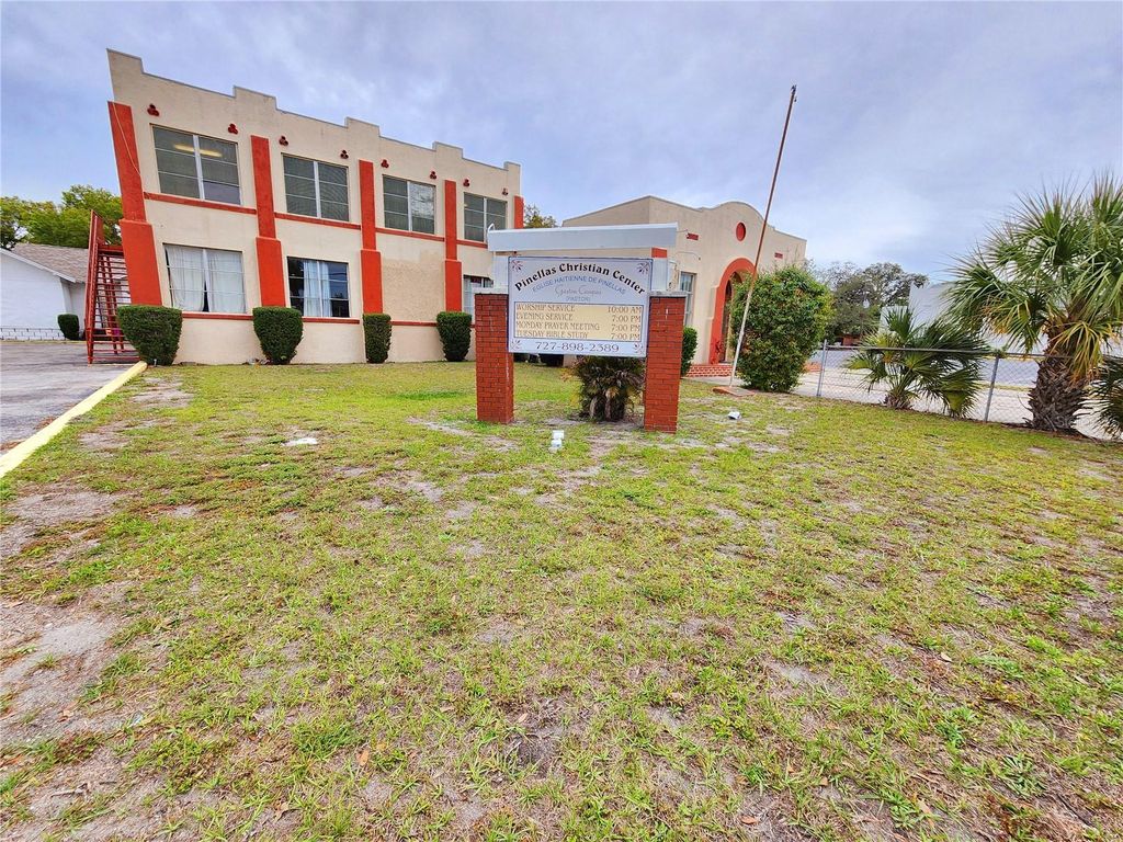 Photo of 1315 9th Avenue N, St Petersburg, FL 33705 (MLS # U8233848)