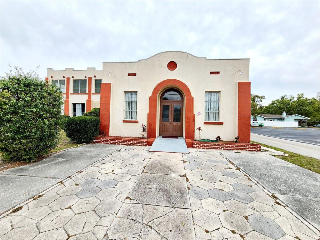 Photo of 1315 9th Avenue N, St Petersburg, FL 33705 (MLS # U8233848)