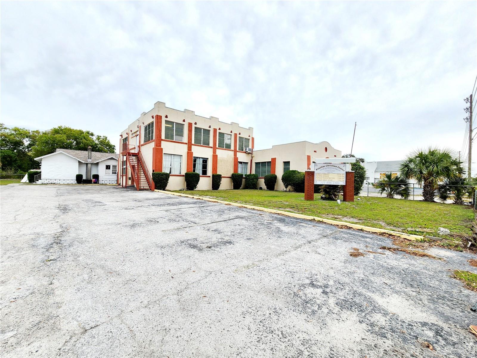 EDINA GARDEN OF EDEN - Commercial Sale