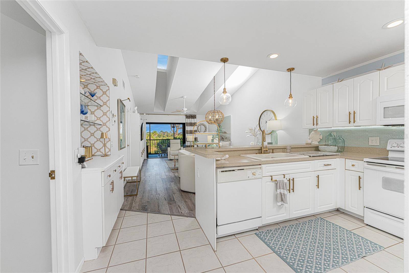 FIDDLERS GREEN 02 PH 04 BLDG 20 - Residential