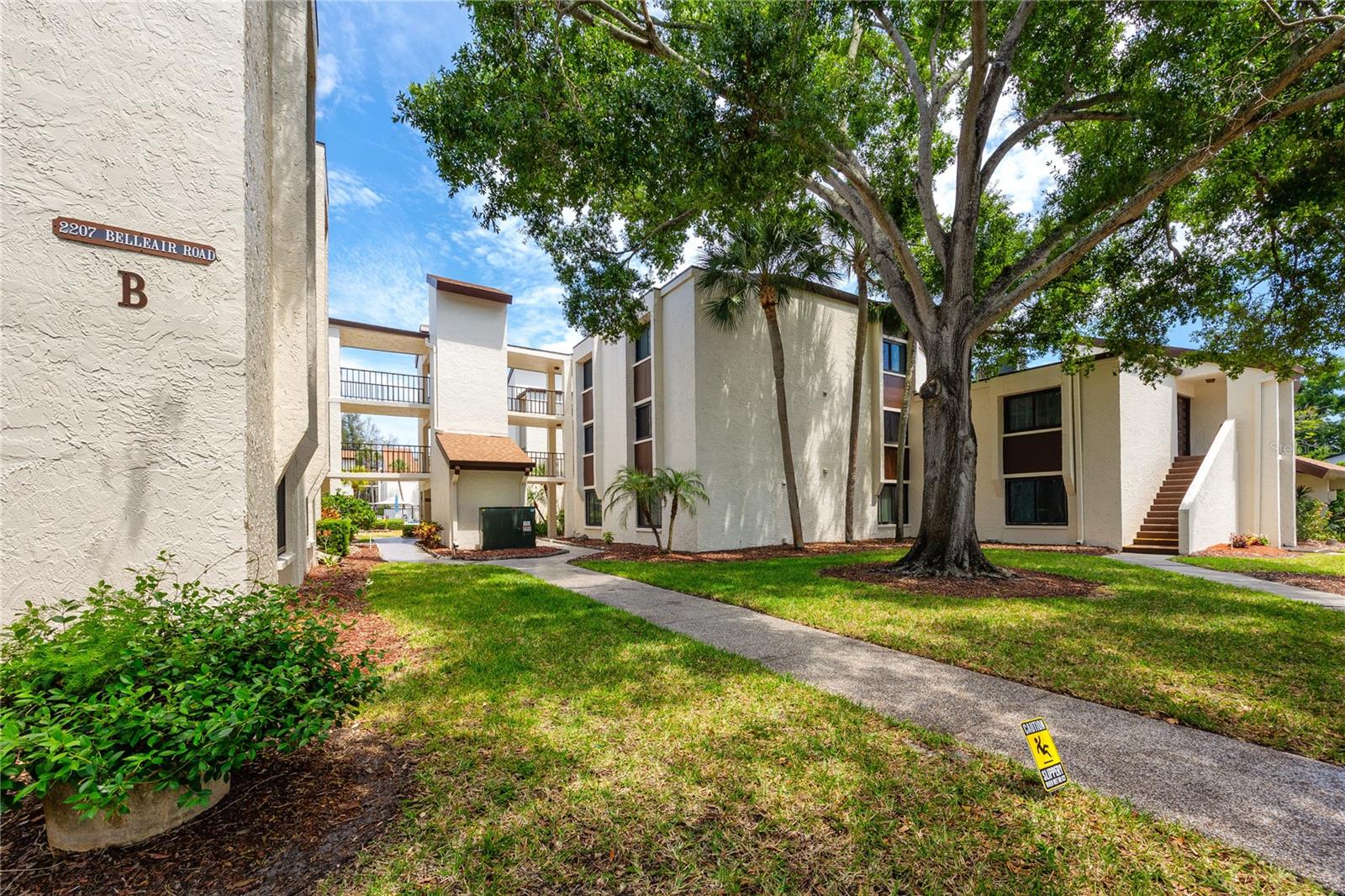 CHATEAU BELLEAIR CONDO - Residential