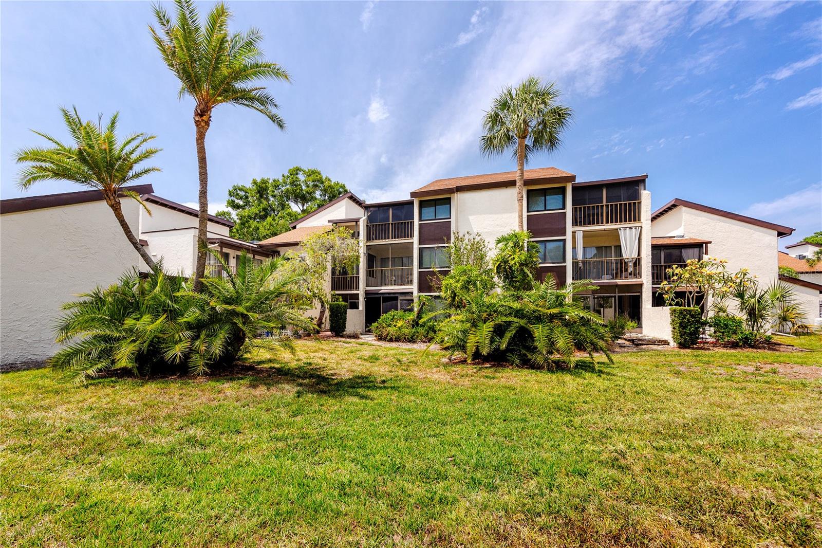 CHATEAU BELLEAIR CONDO - Residential