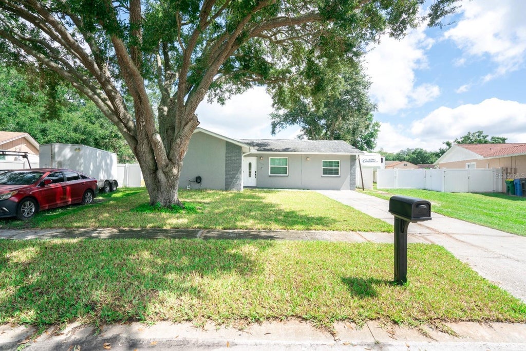 Photo of 13915 Bridgeport Drive, Tampa, FL 33625 (MLS # TB8553027)