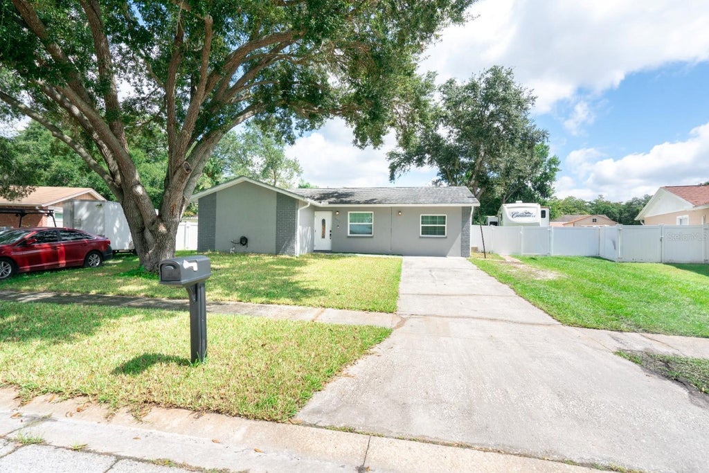Photo of 13915 Bridgeport Drive, Tampa, FL 33625 (MLS # TB8553027)