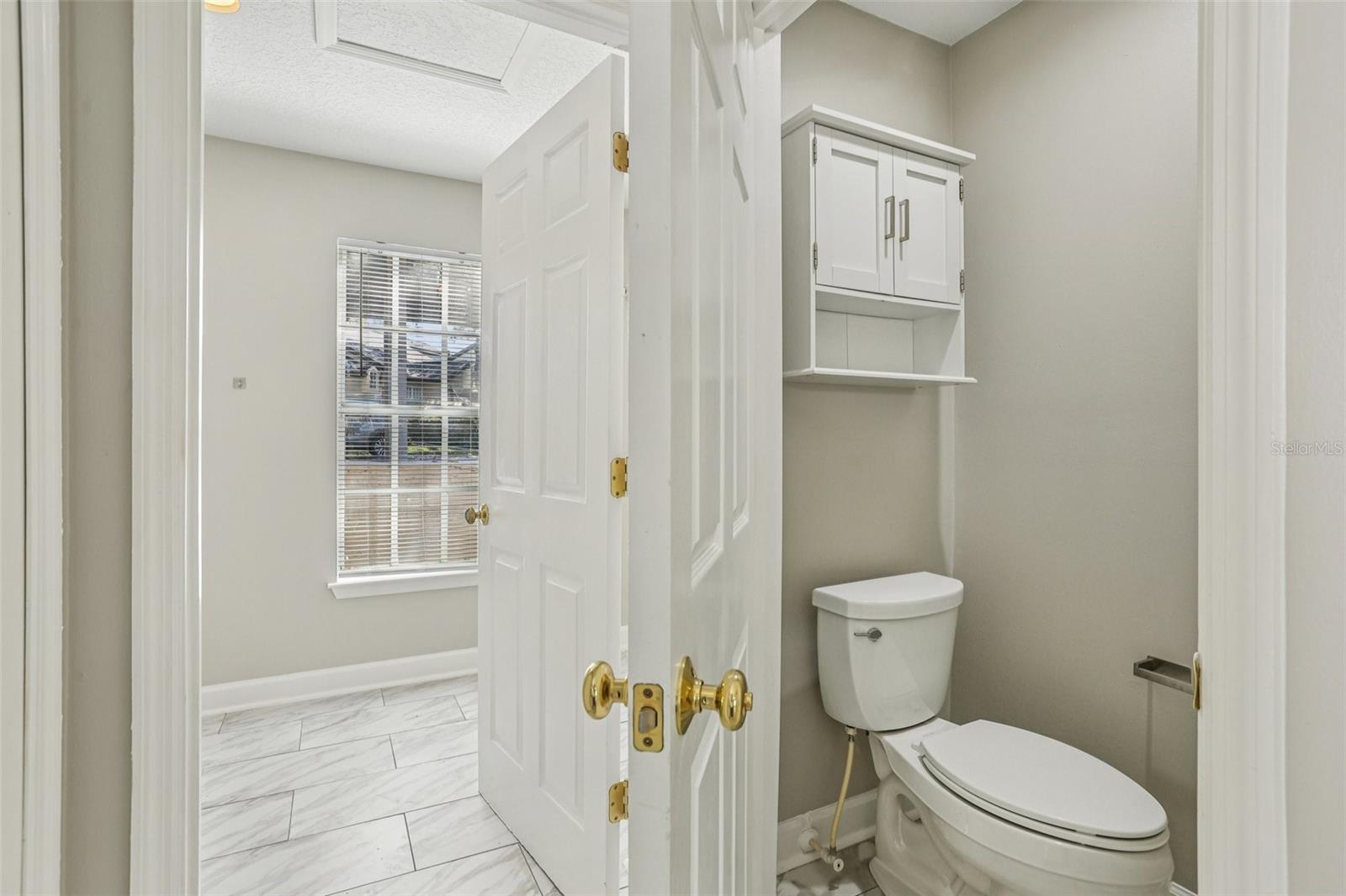 BARCLAY PLACE A CONDOMINIUM - Residential