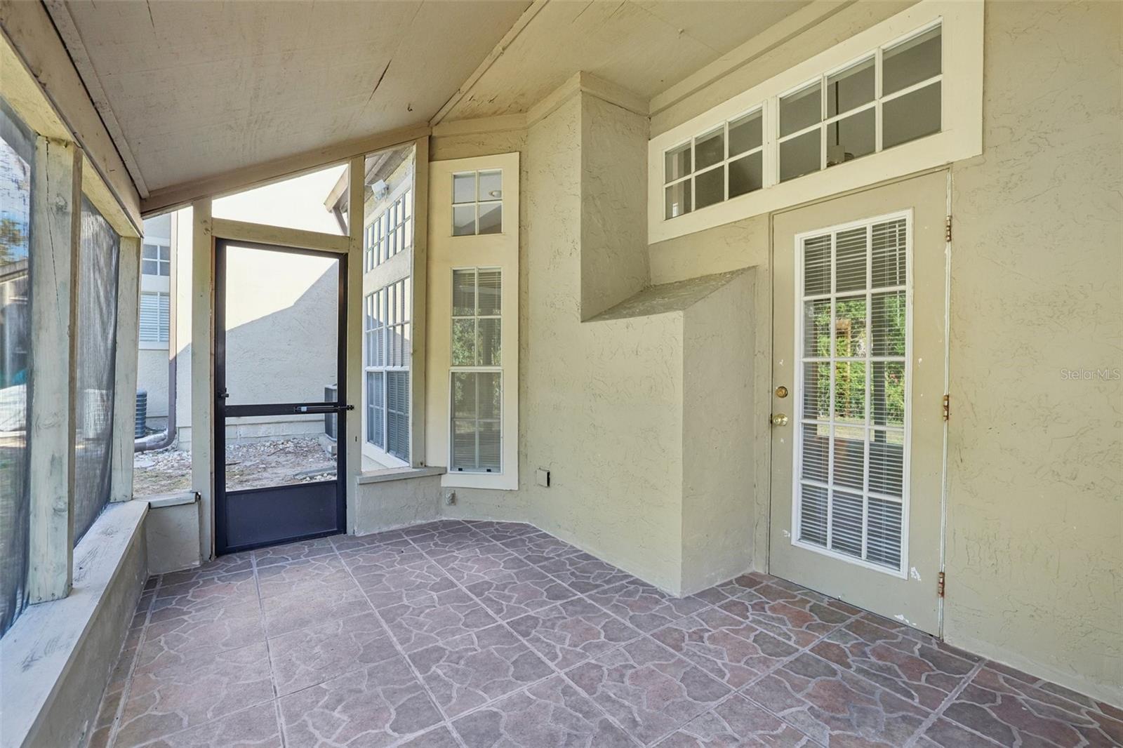 BARCLAY PLACE A CONDOMINIUM - Residential