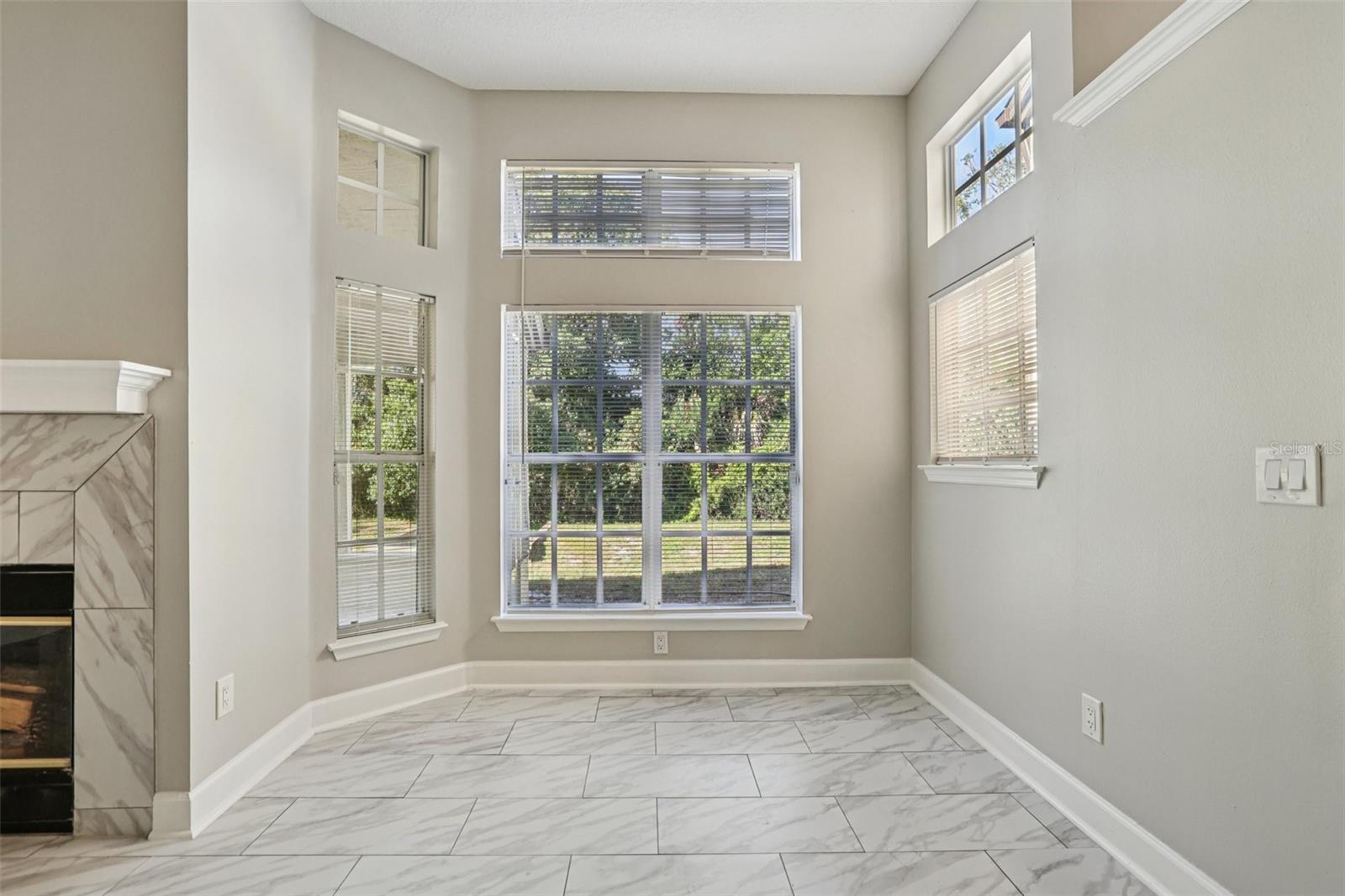 BARCLAY PLACE A CONDOMINIUM - Residential