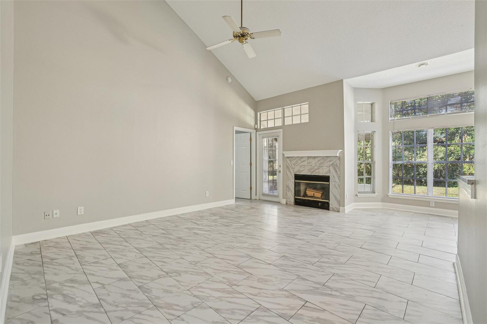 BARCLAY PLACE A CONDOMINIUM - Residential