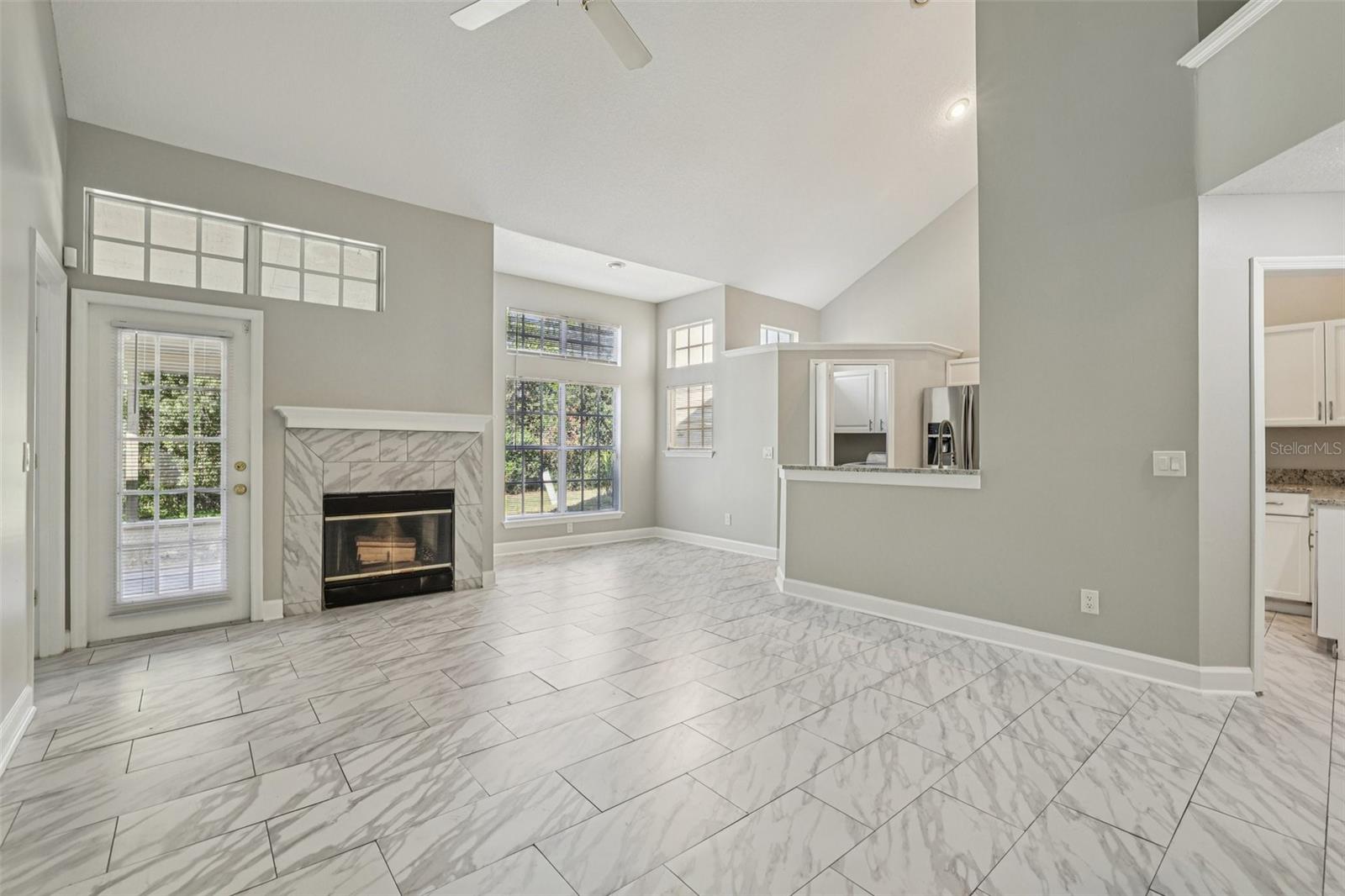 BARCLAY PLACE A CONDOMINIUM - Residential