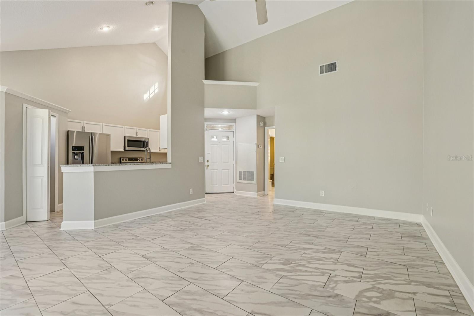 BARCLAY PLACE A CONDOMINIUM - Residential