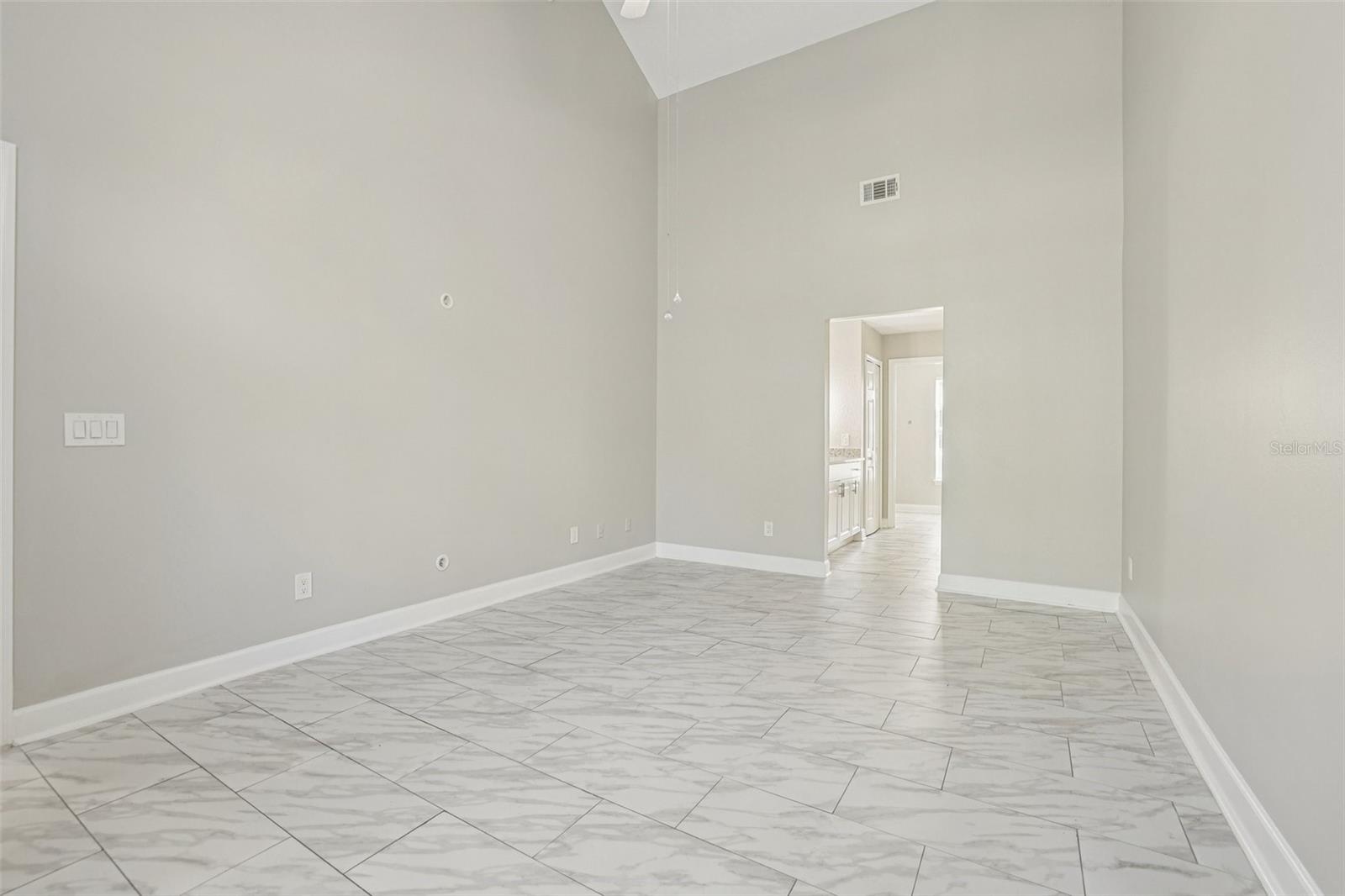 BARCLAY PLACE A CONDOMINIUM - Residential