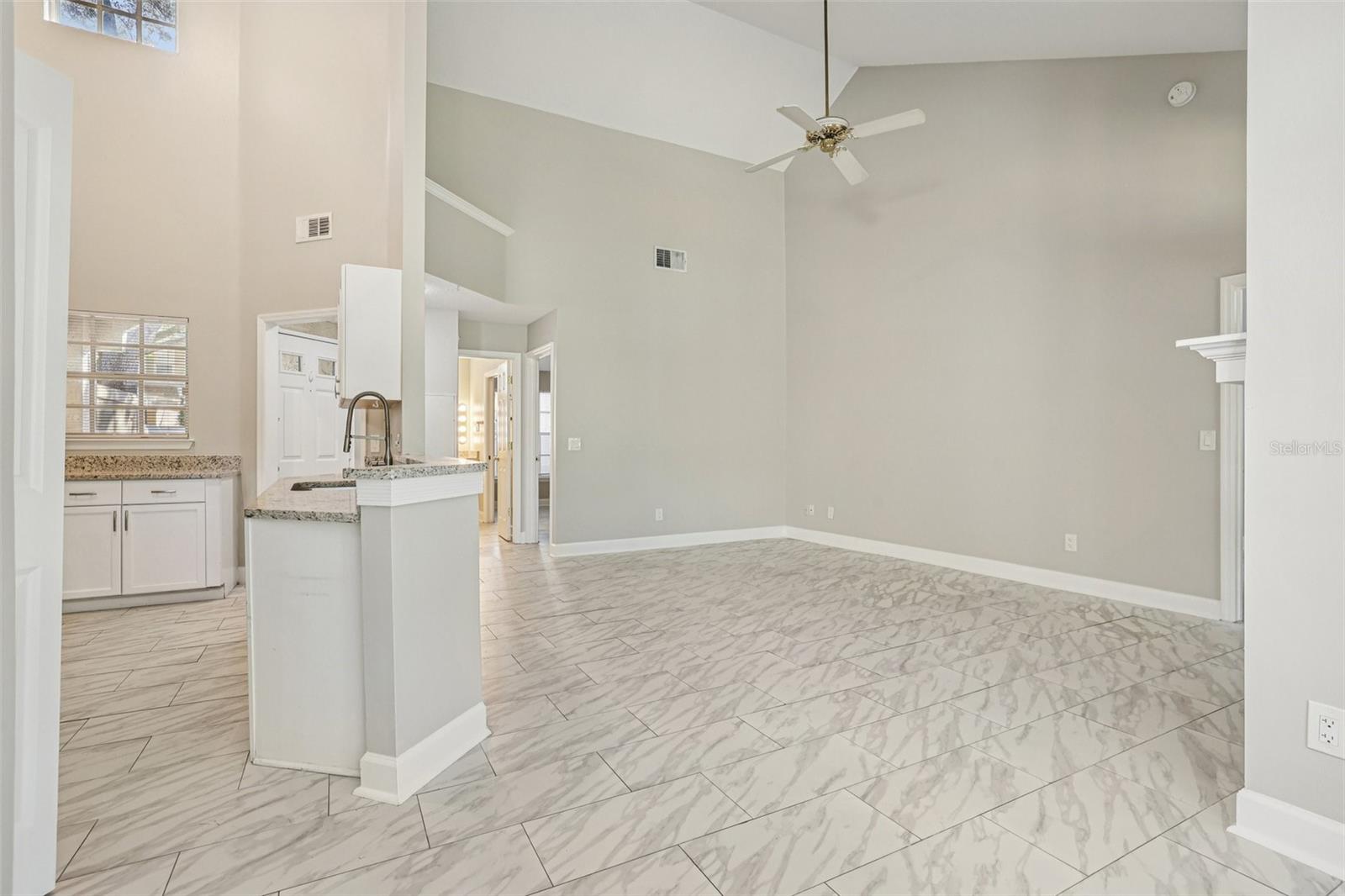 BARCLAY PLACE A CONDOMINIUM - Residential