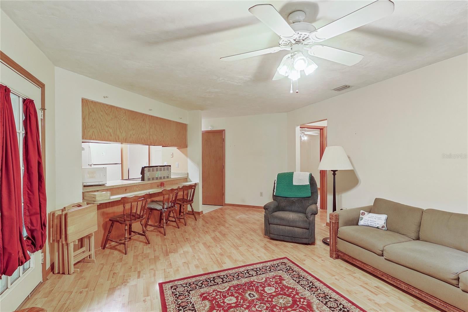 144 SW ENCHANTED COURT