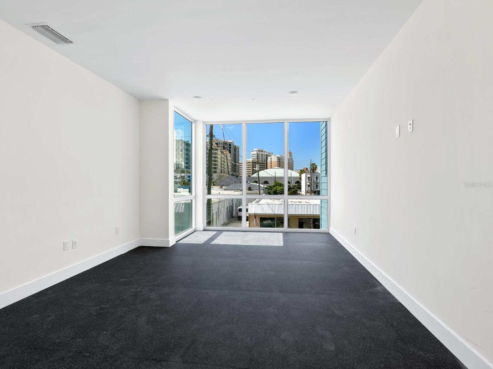 VISTA URBANA - Residential