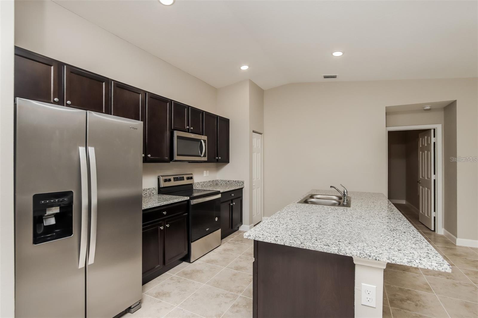 PORT MALABAR UNIT 25 - Residential Lease