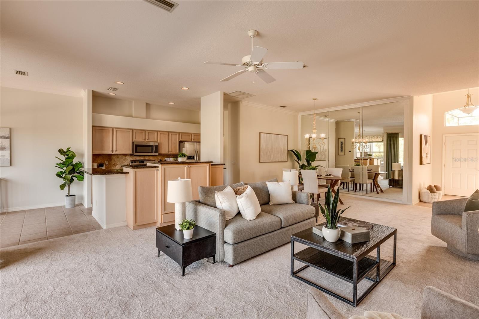 HERITAGE OAKS GOLF & COUNTRY CLUB - Residential