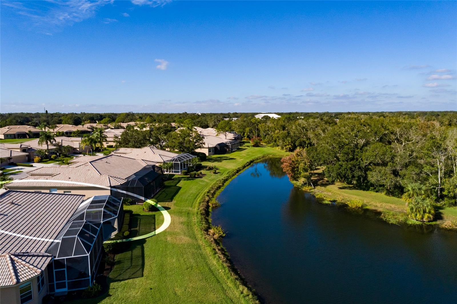 HERITAGE OAKS GOLF & COUNTRY CLUB - Residential