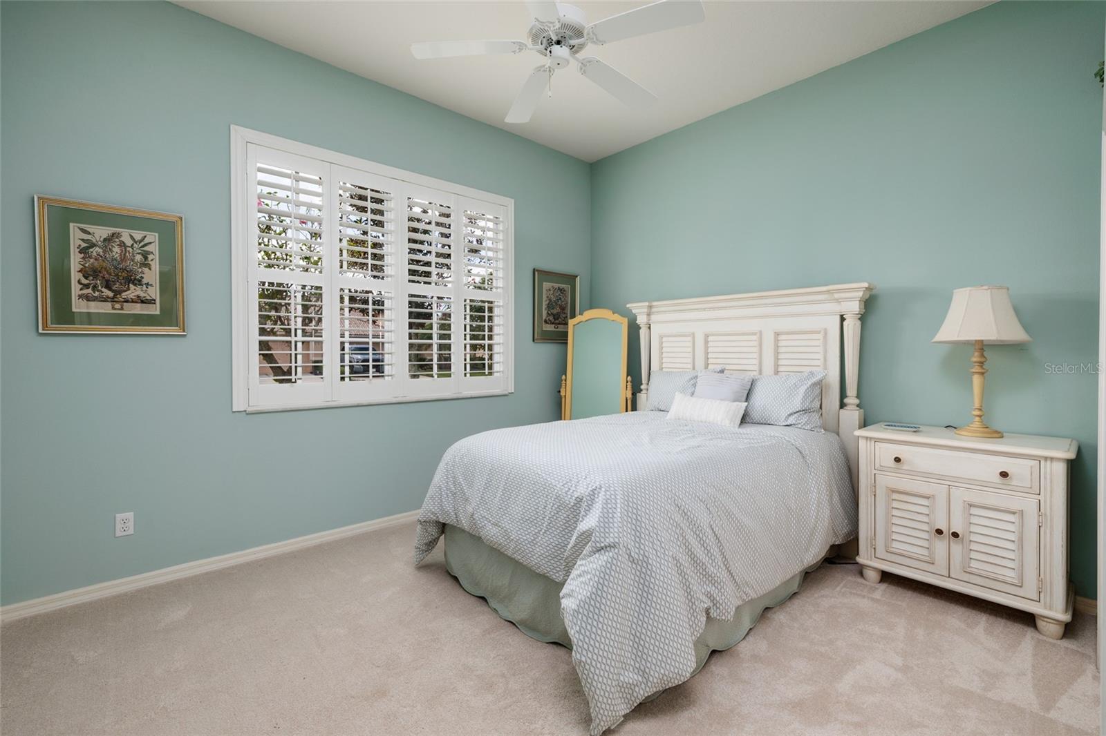 HERITAGE OAKS GOLF & COUNTRY CLUB - Residential