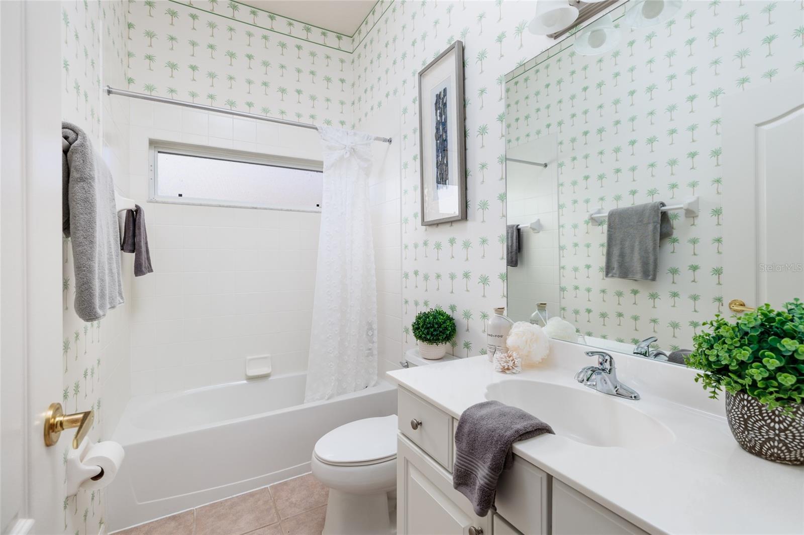 HERITAGE OAKS GOLF & COUNTRY CLUB - Residential