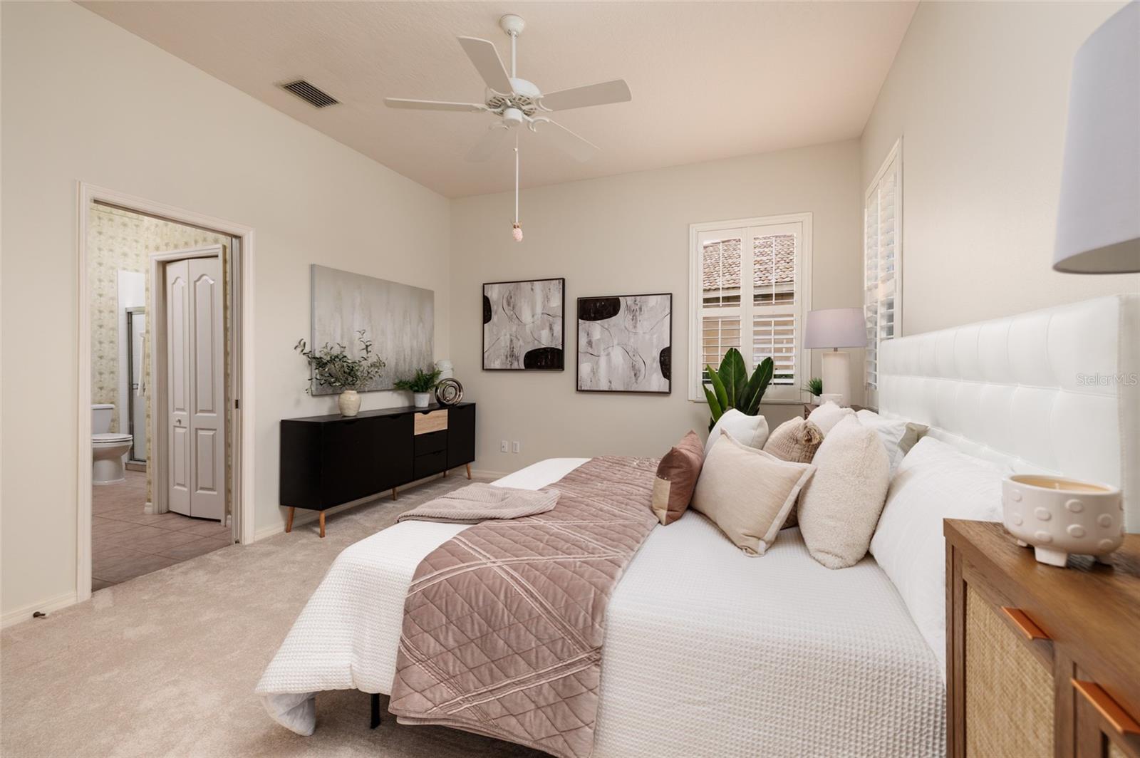 HERITAGE OAKS GOLF & COUNTRY CLUB - Residential