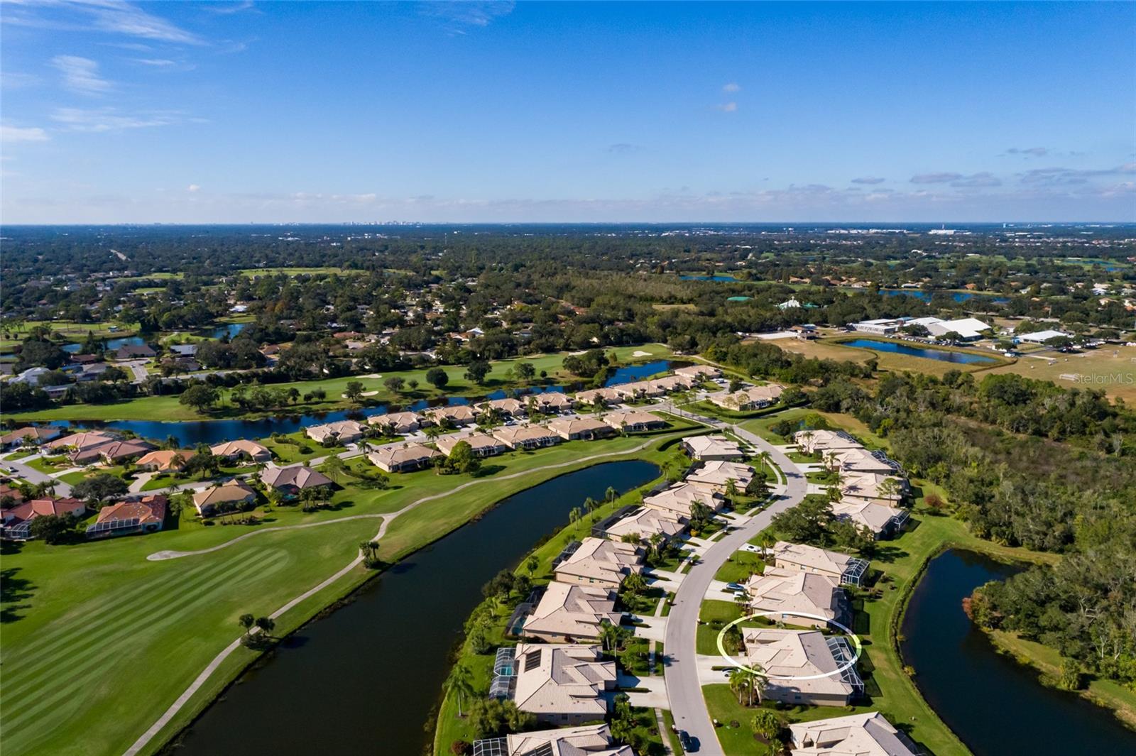 HERITAGE OAKS GOLF & COUNTRY CLUB - Residential