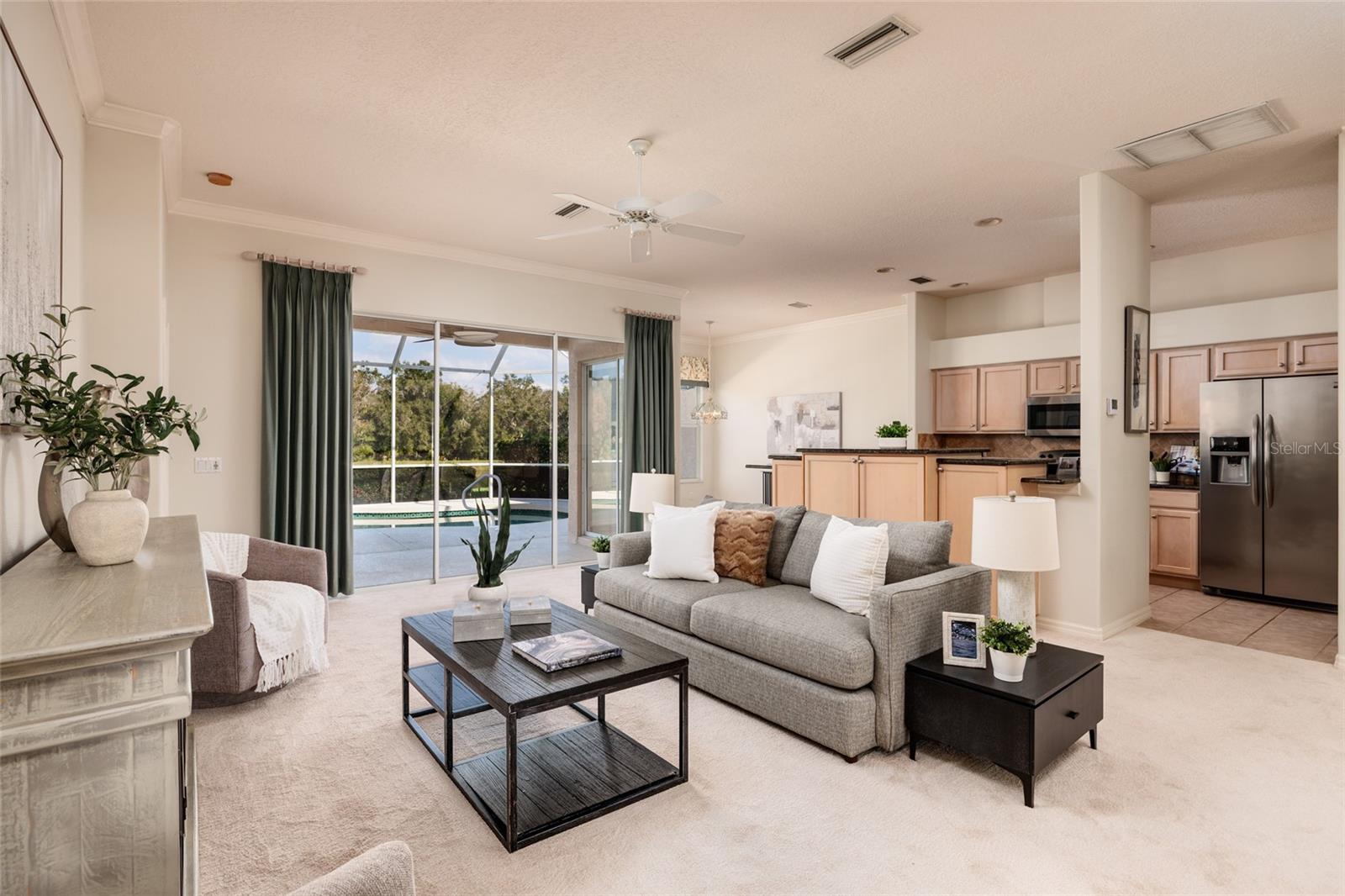 HERITAGE OAKS GOLF & COUNTRY CLUB - Residential