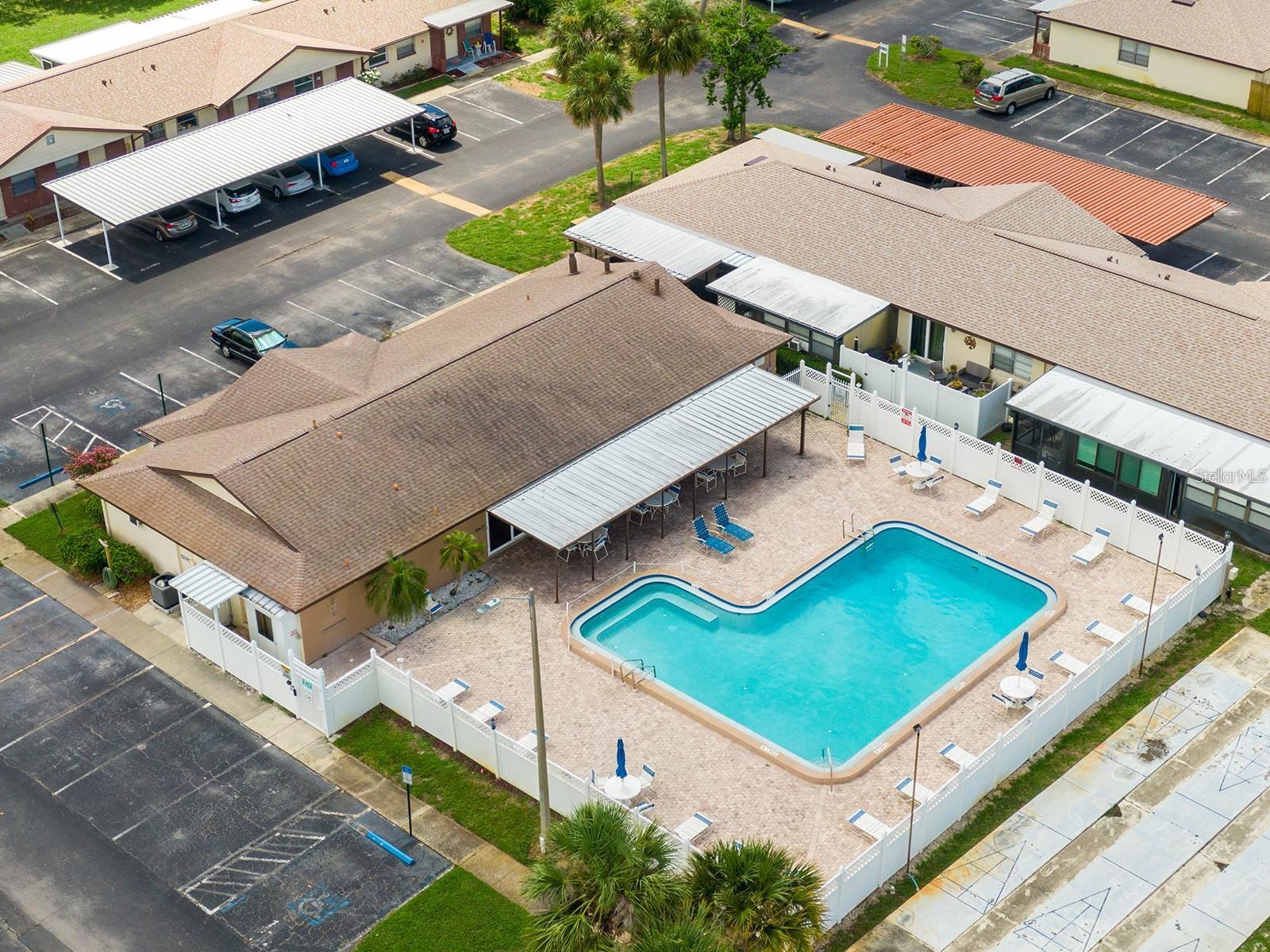 HILL CREST VILLAS - Residential