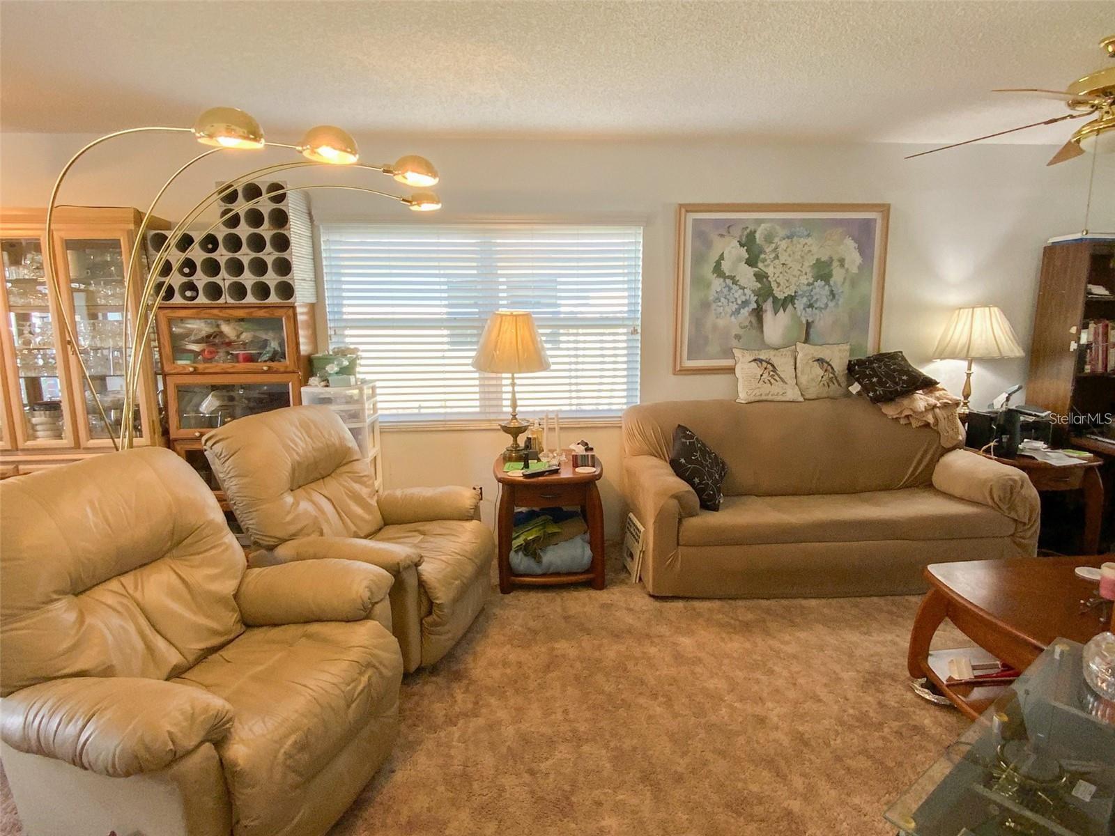 HILL CREST VILLAS - Residential