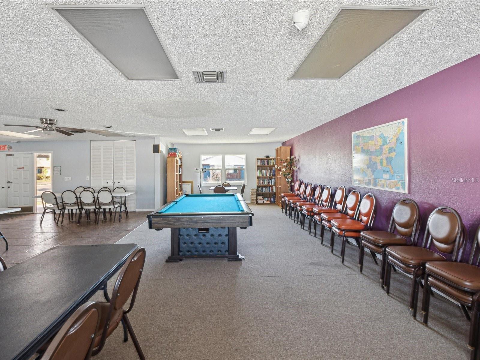 HILL CREST VILLAS - Residential