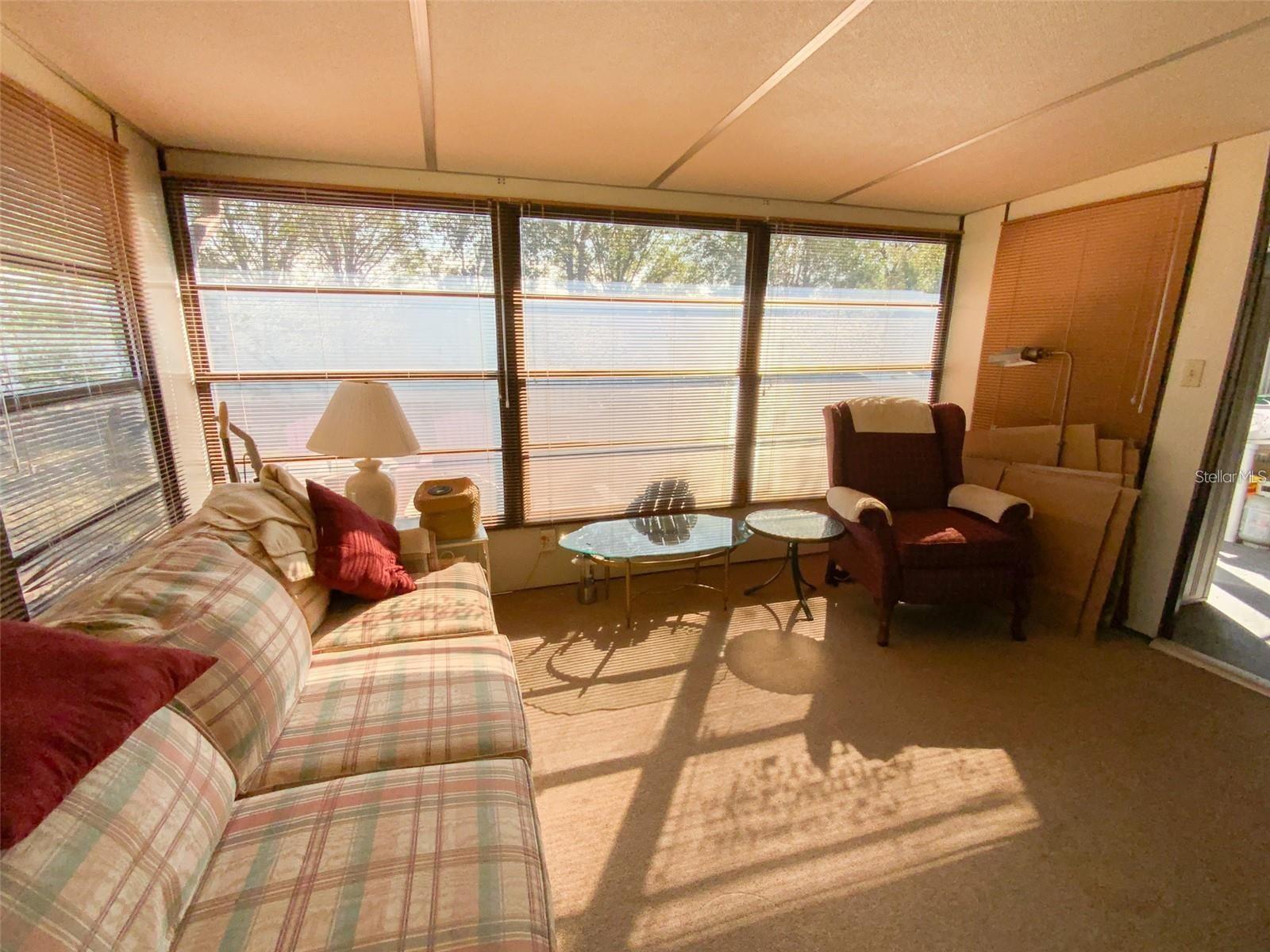 HILL CREST VILLAS - Residential