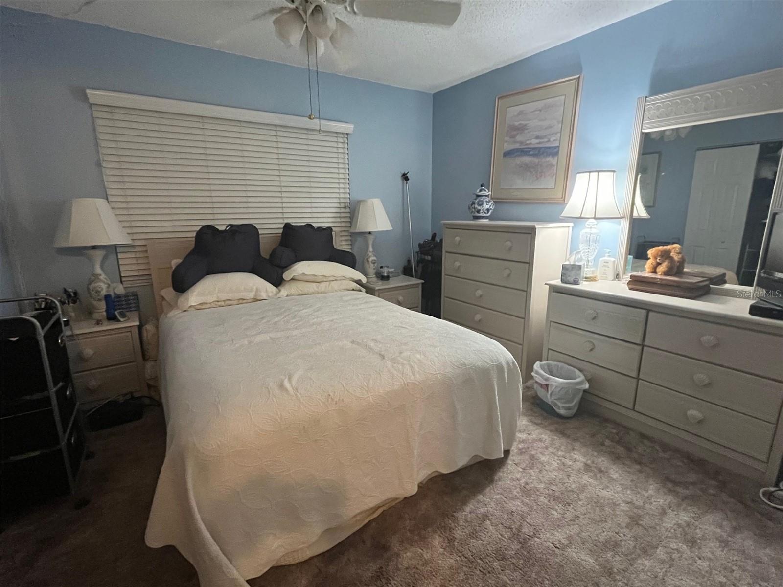 HILL CREST VILLAS - Residential