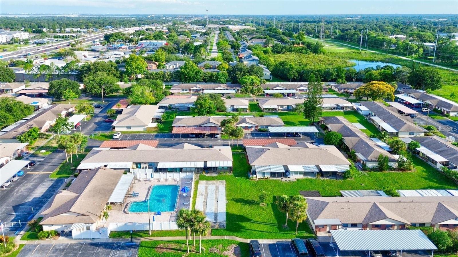 HILL CREST VILLAS - Residential