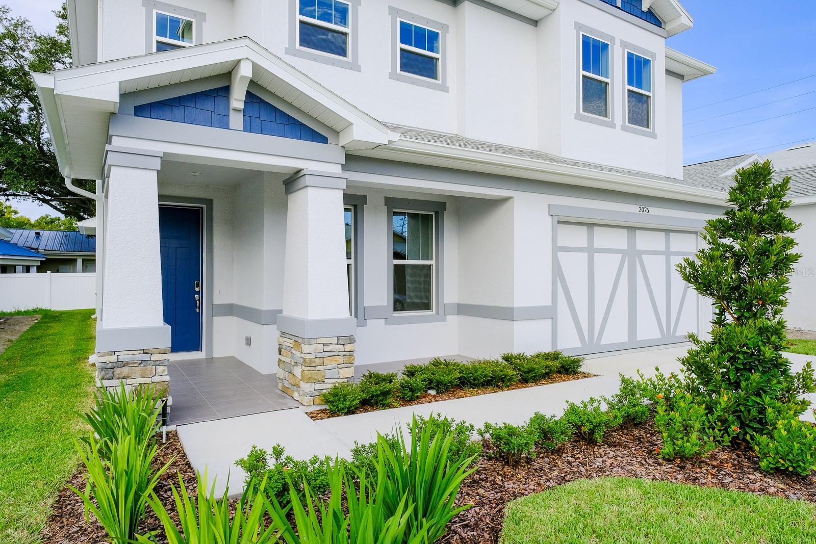 2076 PARAGON CIRCLE W