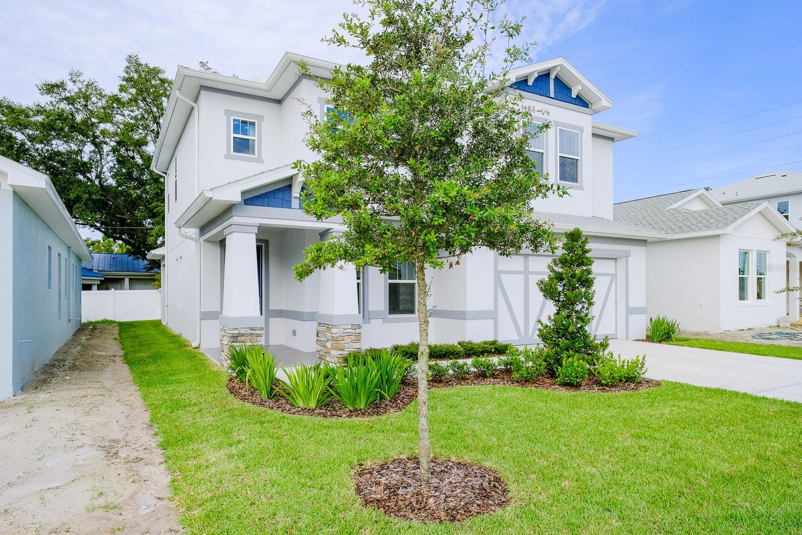 2076 PARAGON CIRCLE W