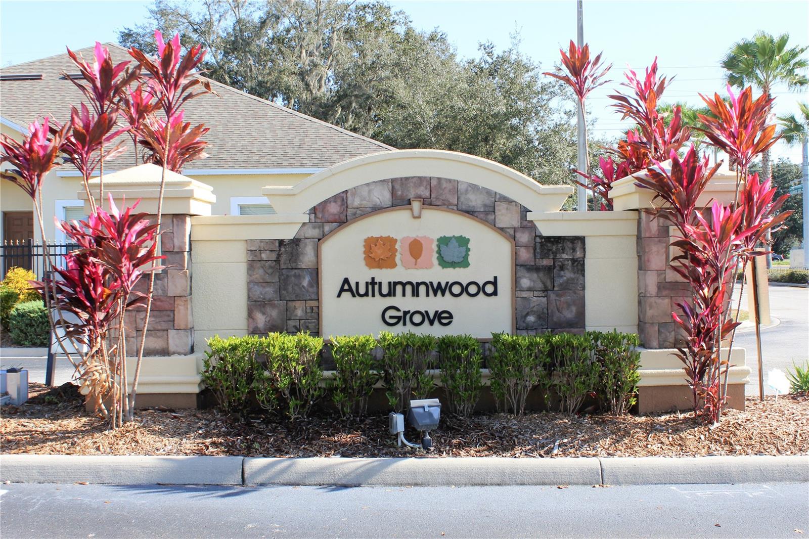 AUTUMNWOOD GROVE - Residential Lease