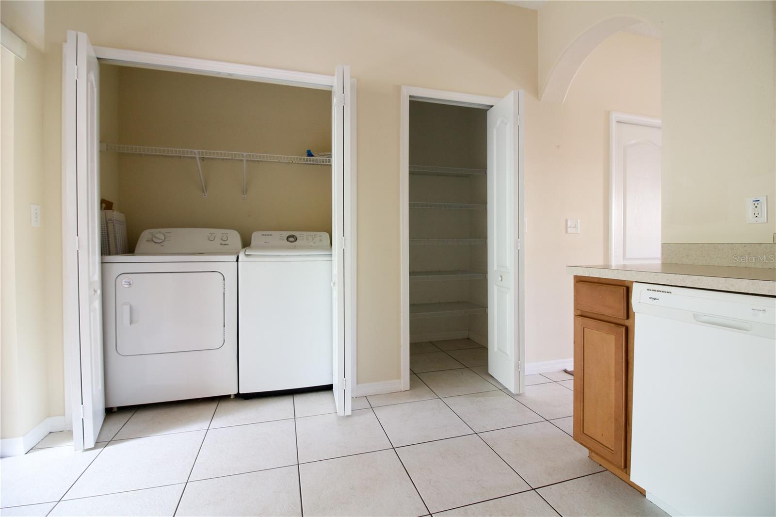 AUTUMNWOOD GROVE - Residential Lease