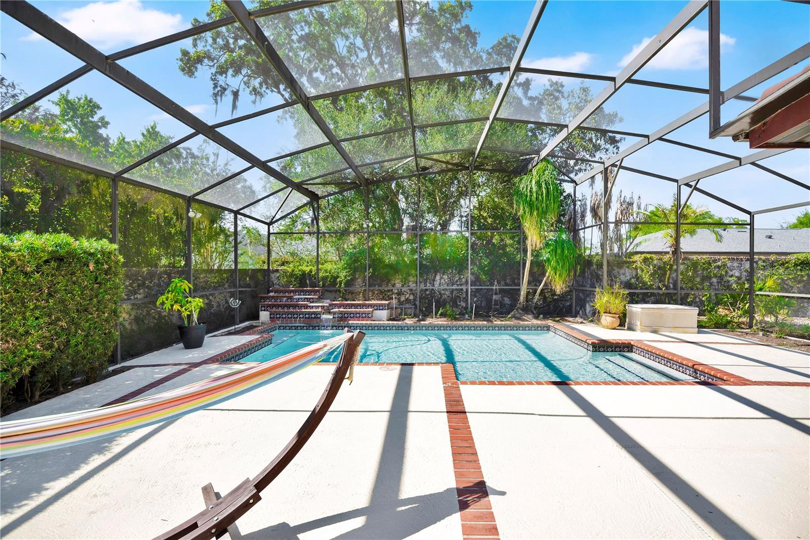 SOUTHERN OAKS - Residential